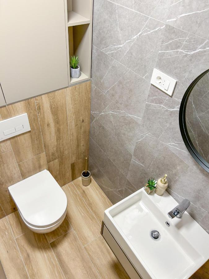 Apartments Saraden Vodice Bagian luar foto