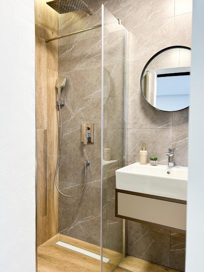 Apartments Saraden Vodice Bagian luar foto
