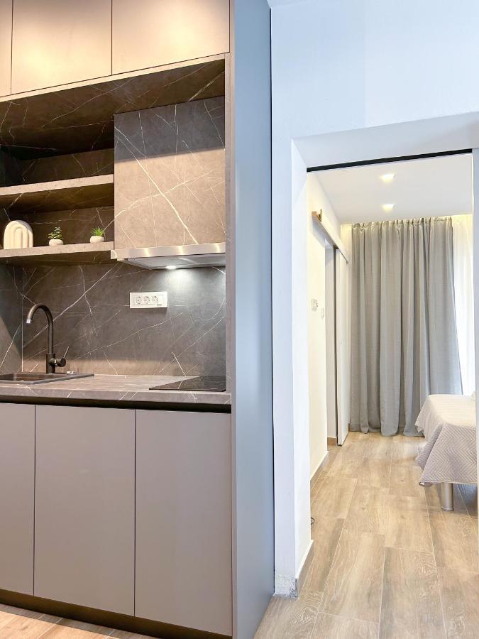 Apartments Saraden Vodice Bagian luar foto