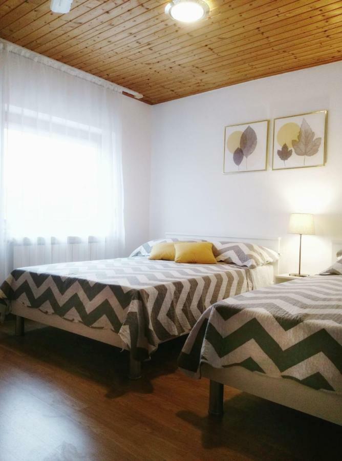 Apartments Saraden Vodice Bagian luar foto